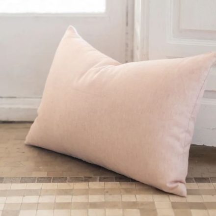 Cojín ECO Rosa lino y algodón reciclado 50x50pvp. 67.50€. Antialérgico.